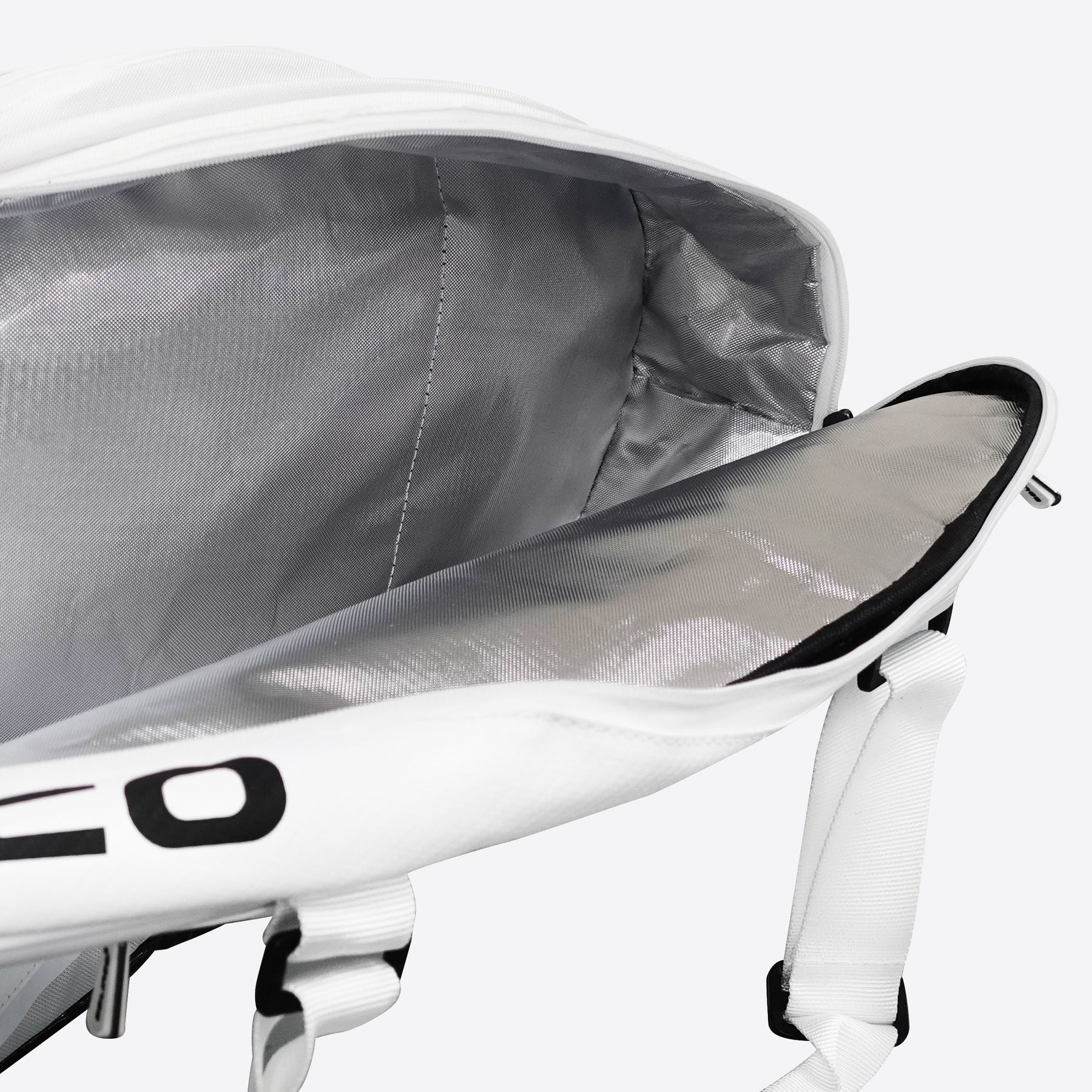 Solinco Whiteout 6 Pack Tour Bag Tennis Bags