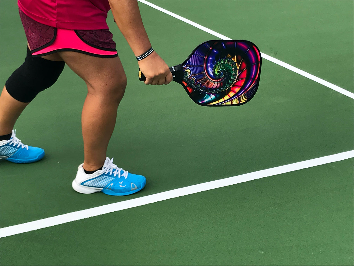 How To Grip A Pickleball Paddle, 3 Different Ways