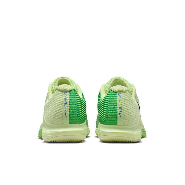 nike zoom vapor flyknit tennis shoes