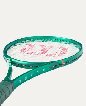 Wilson Blade 98 16x19 V10 Tennis Racquet Adult Tennis Racquets 