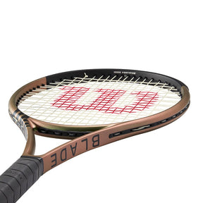 Wilson Blade 100L V8.0 Tennis Racquet